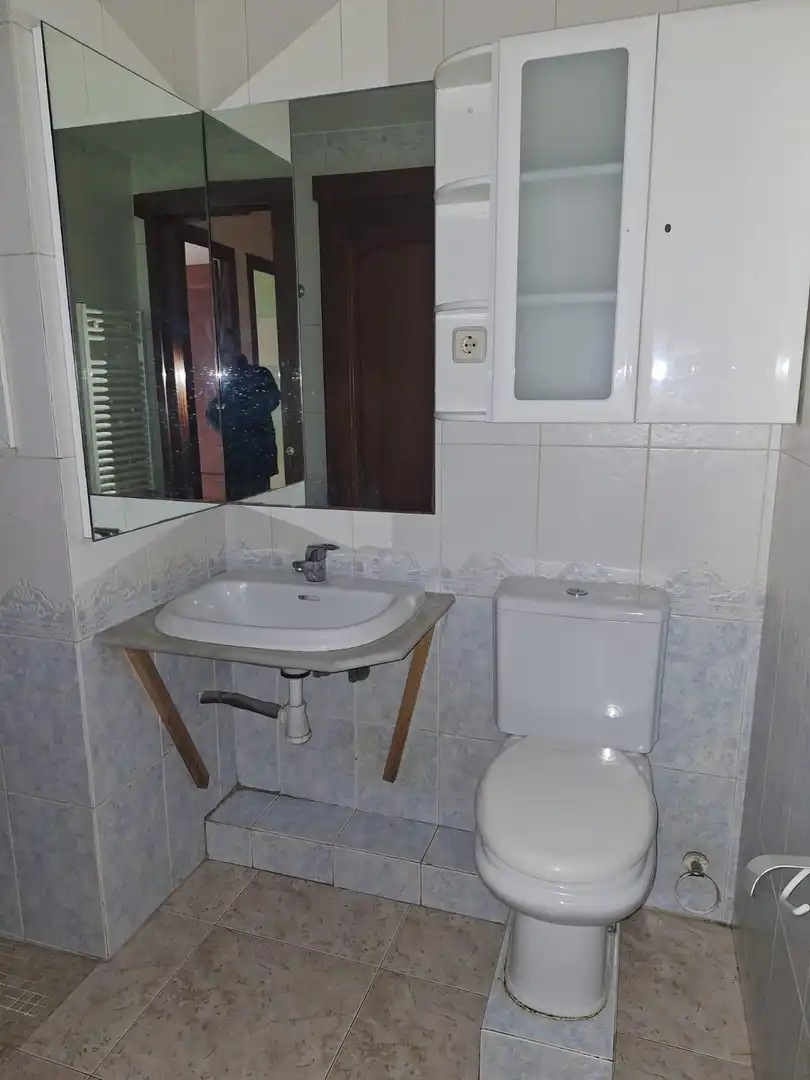 Badezimmer von Wohnung zum Verkauf in Sabadell mit Klimaanlage, Heizung und Balkon