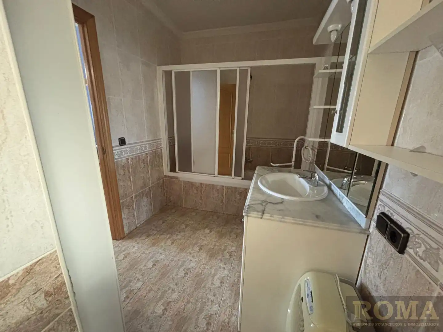 Bany de Casa o xalet en venda en Calvarrasa de Abajo amb Aire condicionat, Calefacció i Terrassa