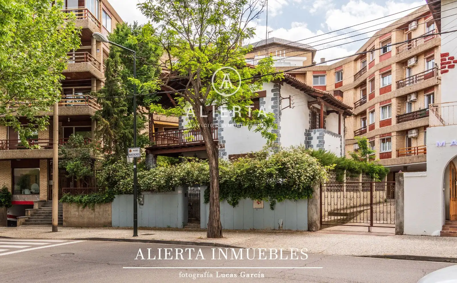 Vista exterior de Casa o chalet en venta en Zaragoza con Calefacción y Terraza