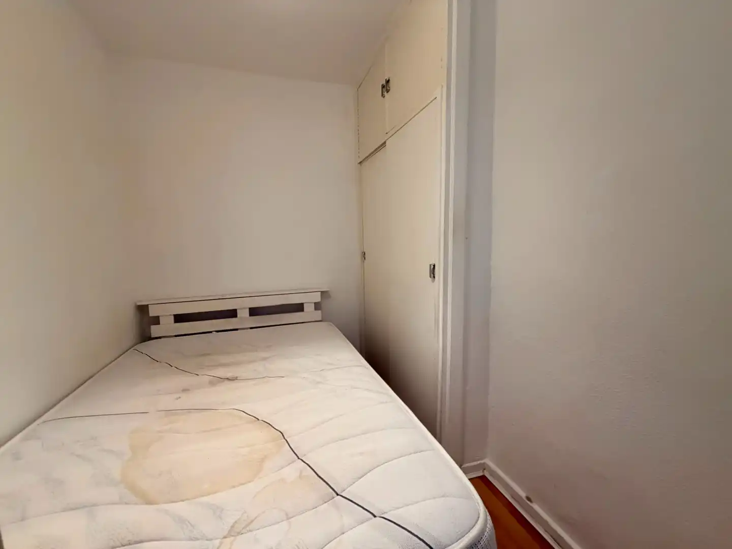 Habitación de Apartamento en venta en Madrid con Calefacción