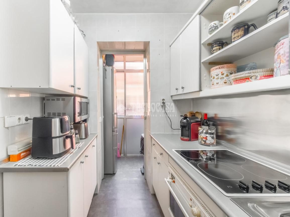 Kitchen of Flat for sale in  Madrid Capital