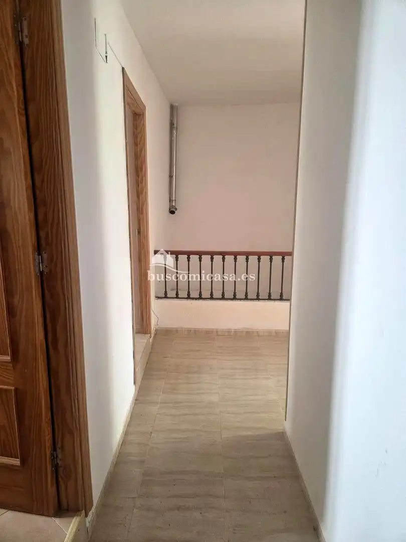 Casa adosada en venta en Arjona con Terraza