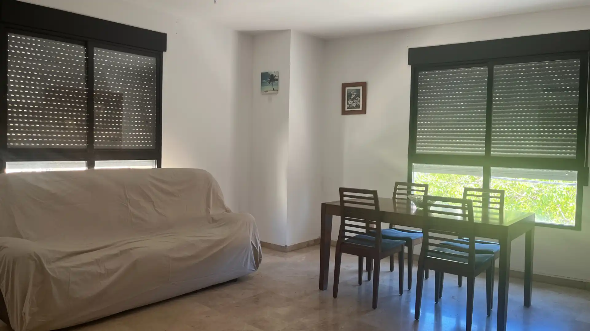 Living room of Flat for sale in Benetússer  with Air Conditioner, Heating and Oven