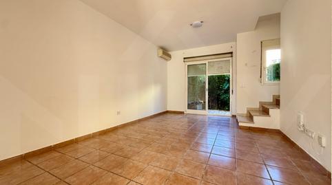 Foto 5 de Casa adosada en venda a Carrer Ausiàs March, Els Poblets, Alicante