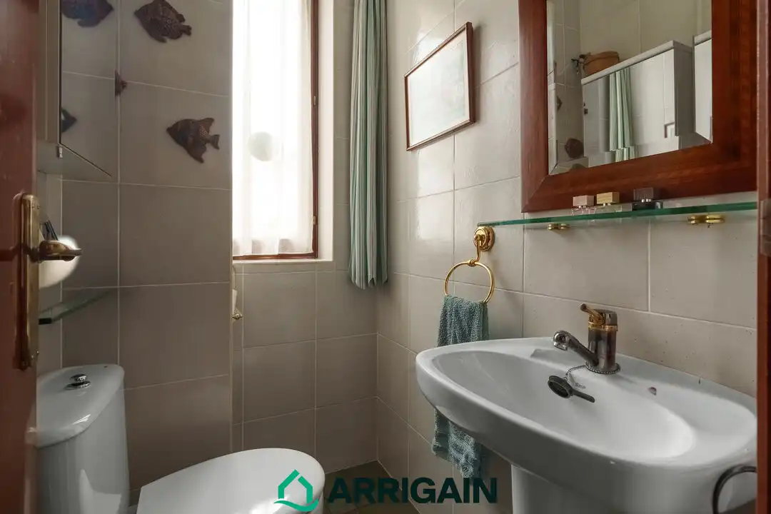 Baño de Casa o chalet en venta en Irun  con Calefacción, Jardín privado y Terraza