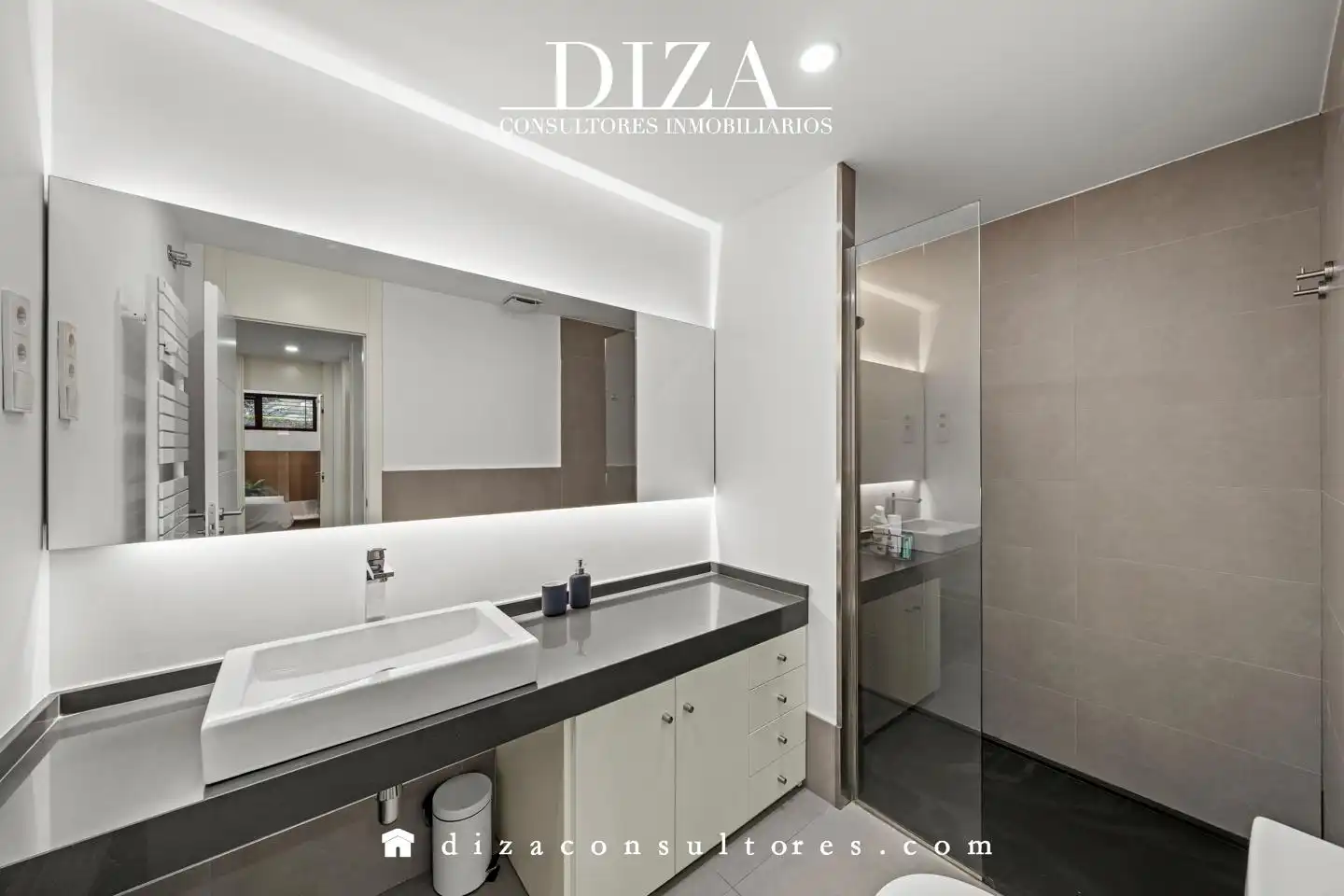 Baño de Dúplex de alquiler en Madrid con Aire acondicionado y Amueblado