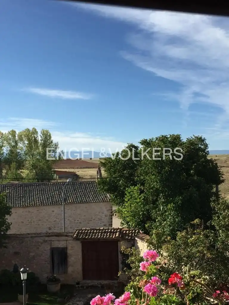 Casa o chalet en venta en Condado de Castilnovo con Aire acondicionado, Calefacción y Jardín privado