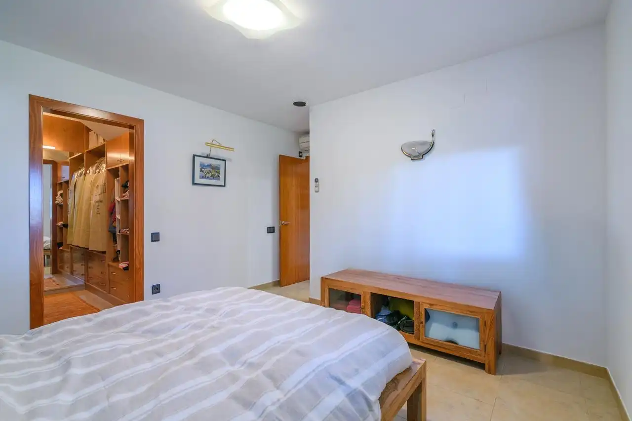 Bedroom of Houses for sale in Sabadell  with Air Conditioner, Heating and Terrace