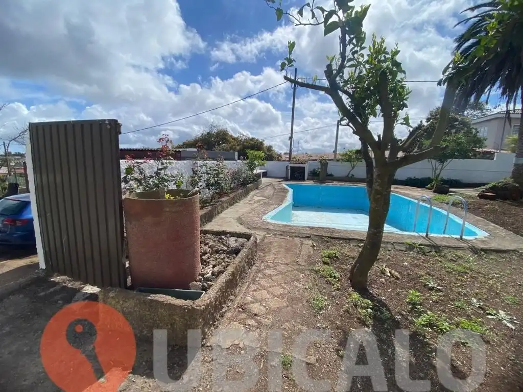 Piscina de Casa o xalet en venda en San Cristóbal de la Laguna amb Jardí privat, Terrassa i Traster