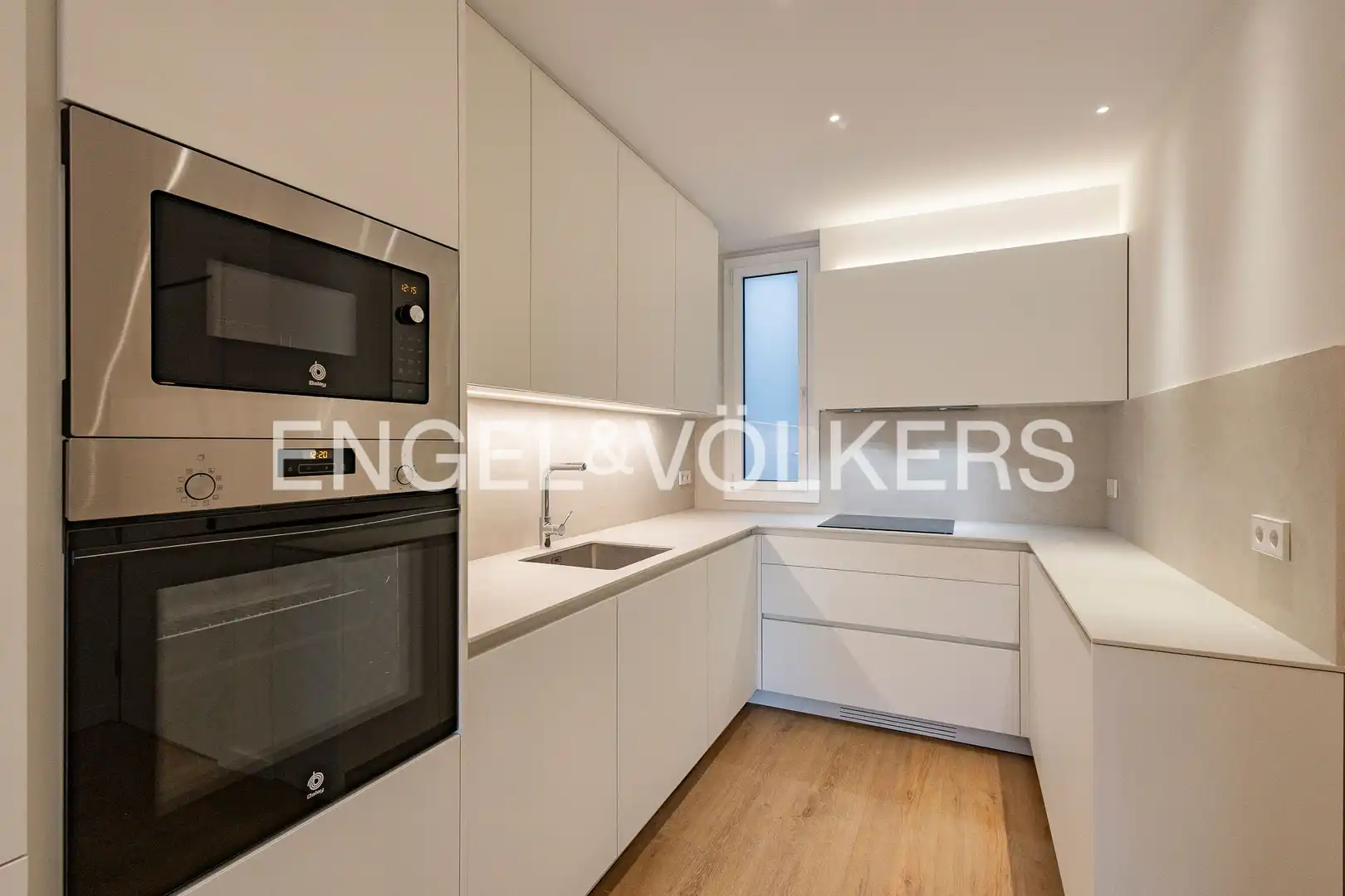 Cocina de Piso en venta en Barcelona con Aire acondicionado, Calefacción y Balcón