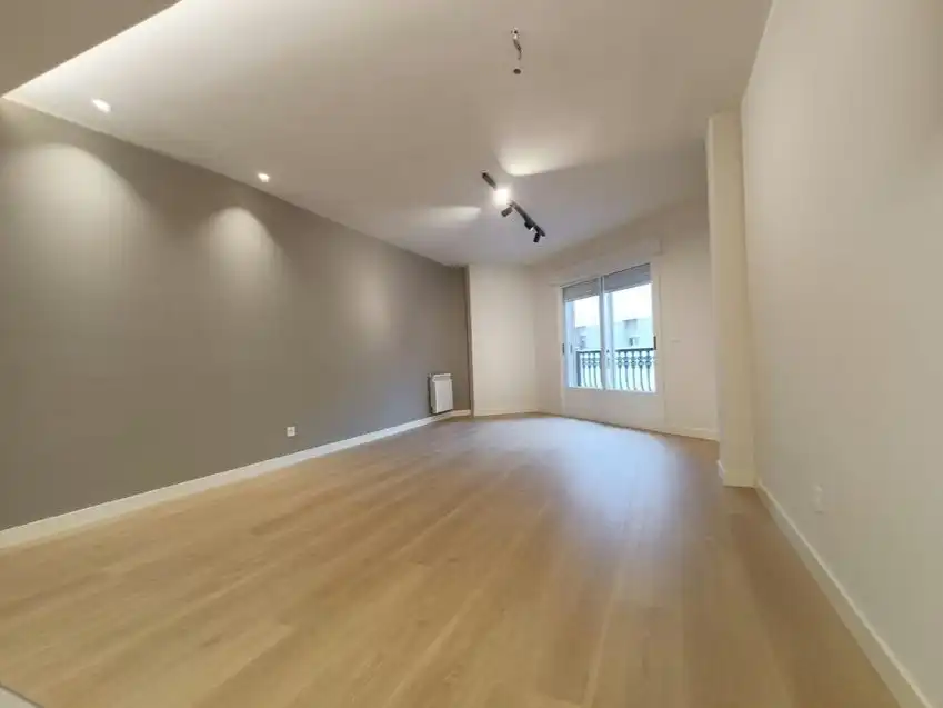 Vista exterior de Piso en venta en Marín, Pontevedra