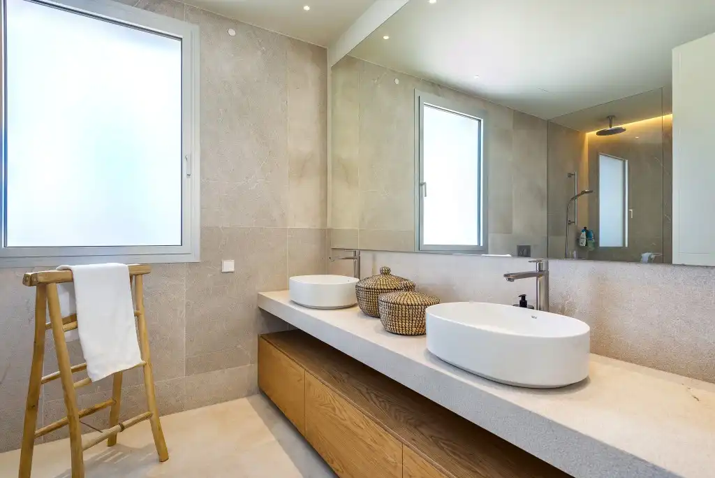 Bathroom of Houses for sale in Calvià  with Air Conditioner, Heating and Private garden