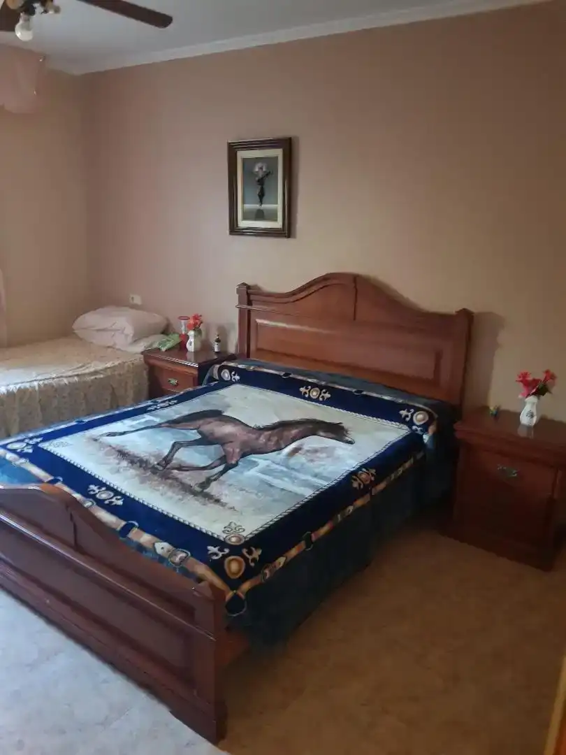 Dormitori de Casa o xalet en venda en Elche / Elx amb Aire condicionat i Piscina