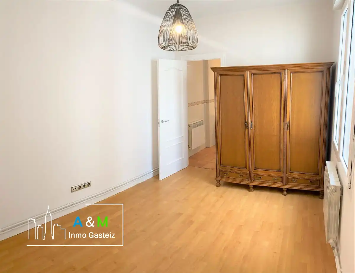 Pis de lloguer en Vitoria - Gasteiz amb Calefacció, Parquet i Terrassa