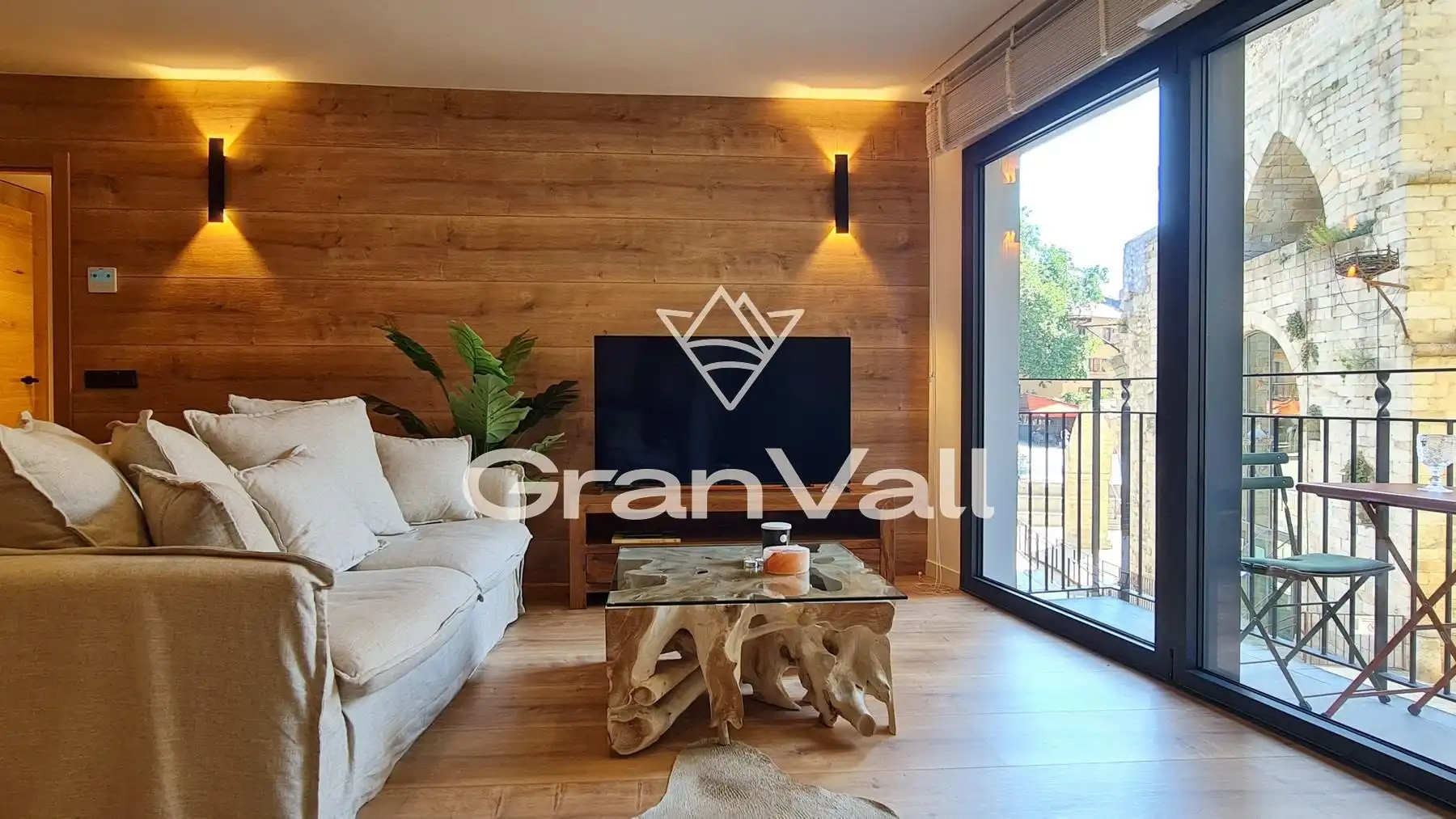 Sala d'estar de Apartament en venda en Puigcerdà amb Calefacció, Terrassa i Traster