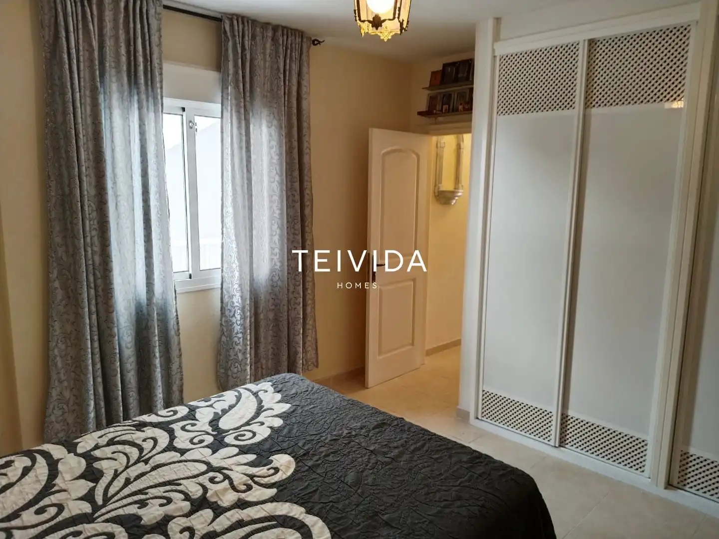 Habitación de Piso en venta en Arona con Piscina, Amueblado y Piscina comunitaria