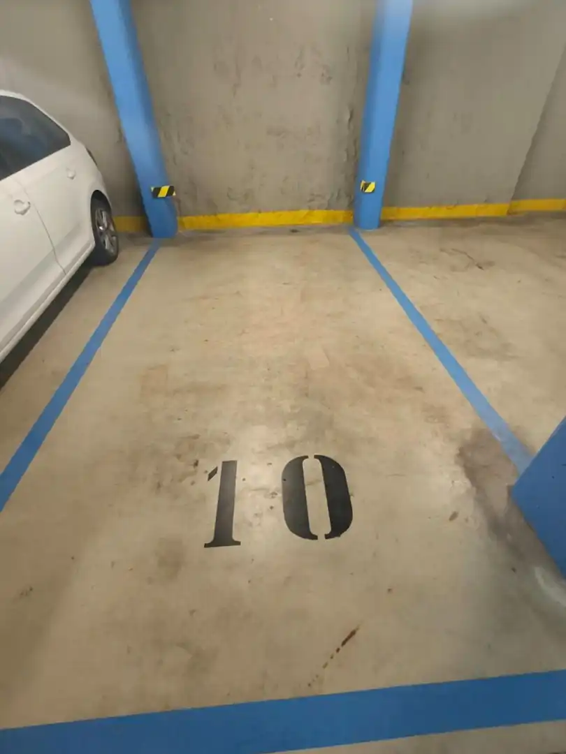 Einzelparkplatz zum Verkauf in Carrer de Benet de Moxó
