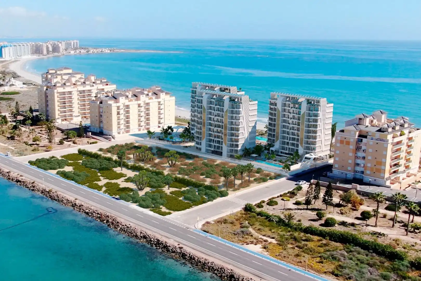 Außenansicht von Wohnung zum Verkauf in La Manga del Mar Menor mit Klimaanlage, Heizung und Privatgarten
