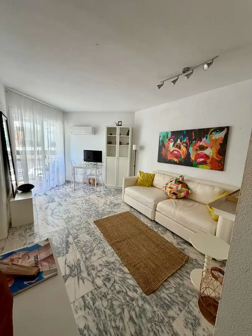 Sala d'estar de Pis de lloguer en Eivissa amb Aire condicionat, Calefacció i Terrassa
