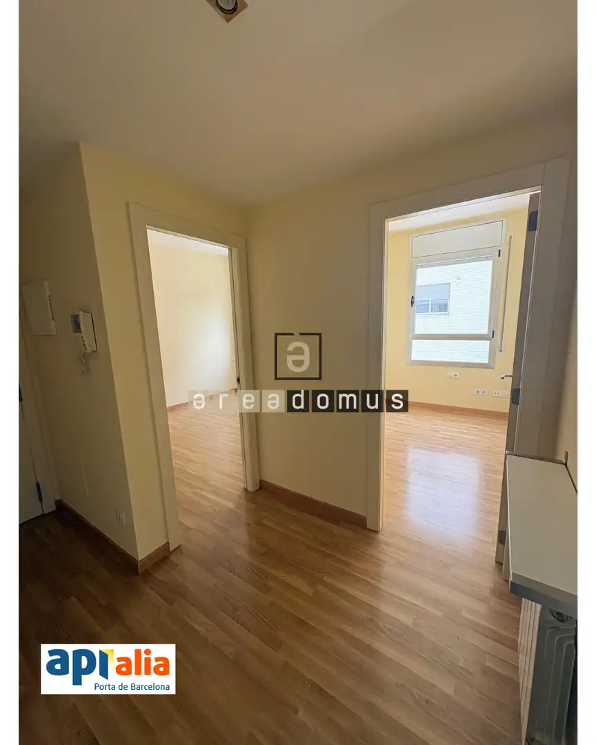 Habitación de Piso en venta en Sant Feliu de Llobregat con Calefacción, Jardín privado y Trastero