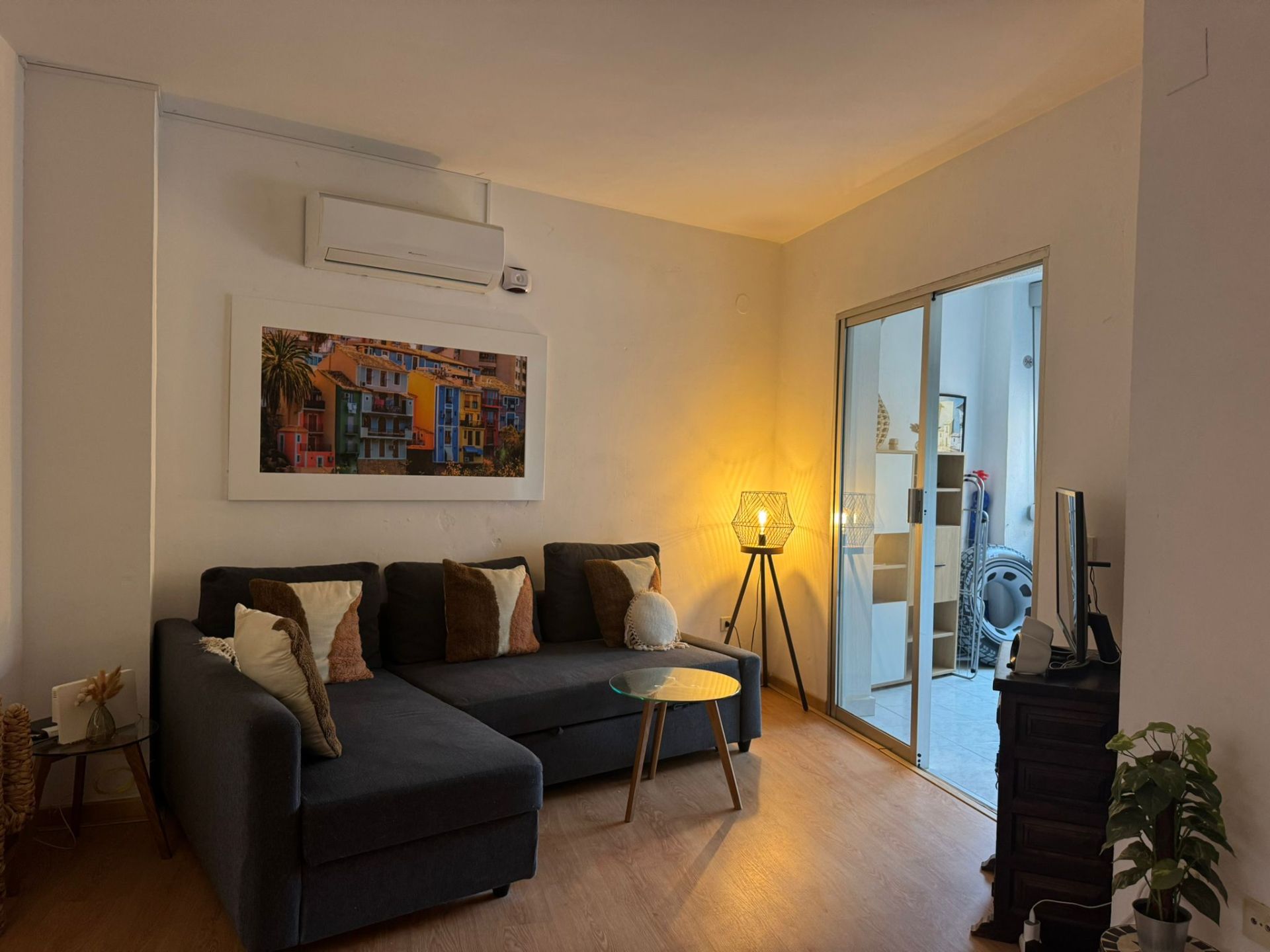 Living room of Flat for sale in Calpe / Calp  with Air Conditioner, Terrace and Furnished