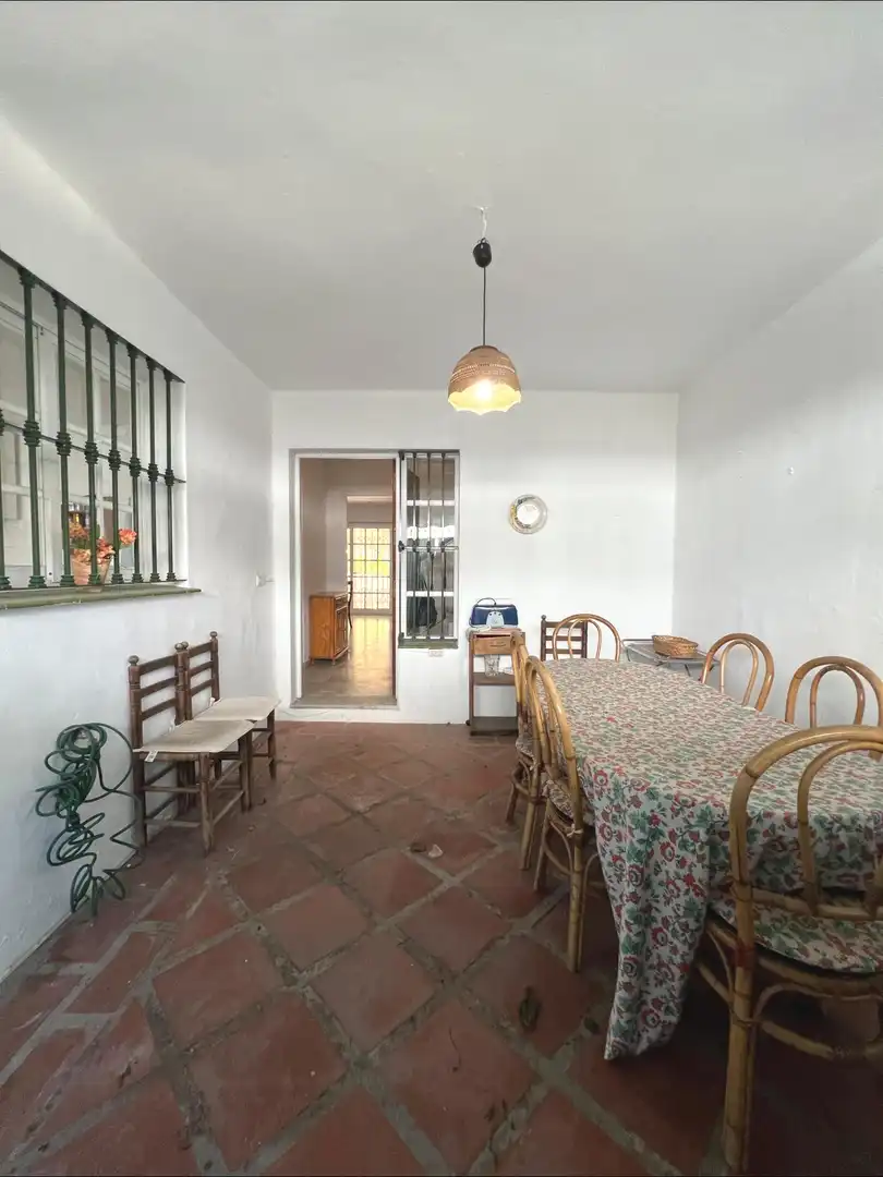Menjador de Casa adosada en venda en Fuengirola amb Aire condicionat, Jardí privat i Terrassa