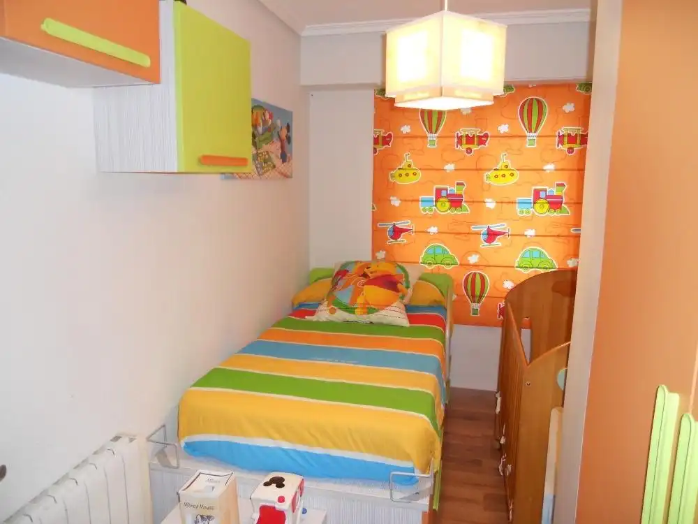 Habitación de Apartamento en venta en Xirivella con Aire acondicionado y Balcón