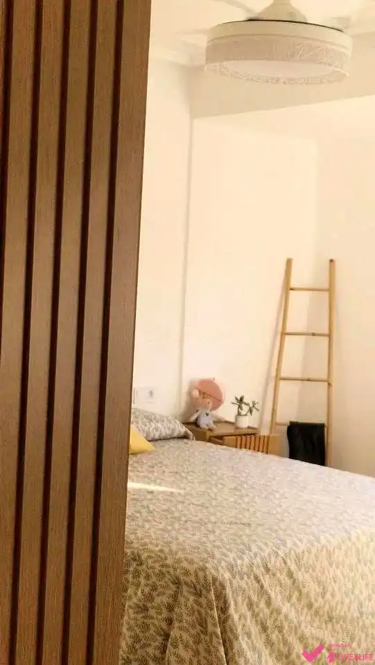 Dormitori de Pis de lloguer en Valencia amb Terrassa, Moblat i Es permeten mascotes