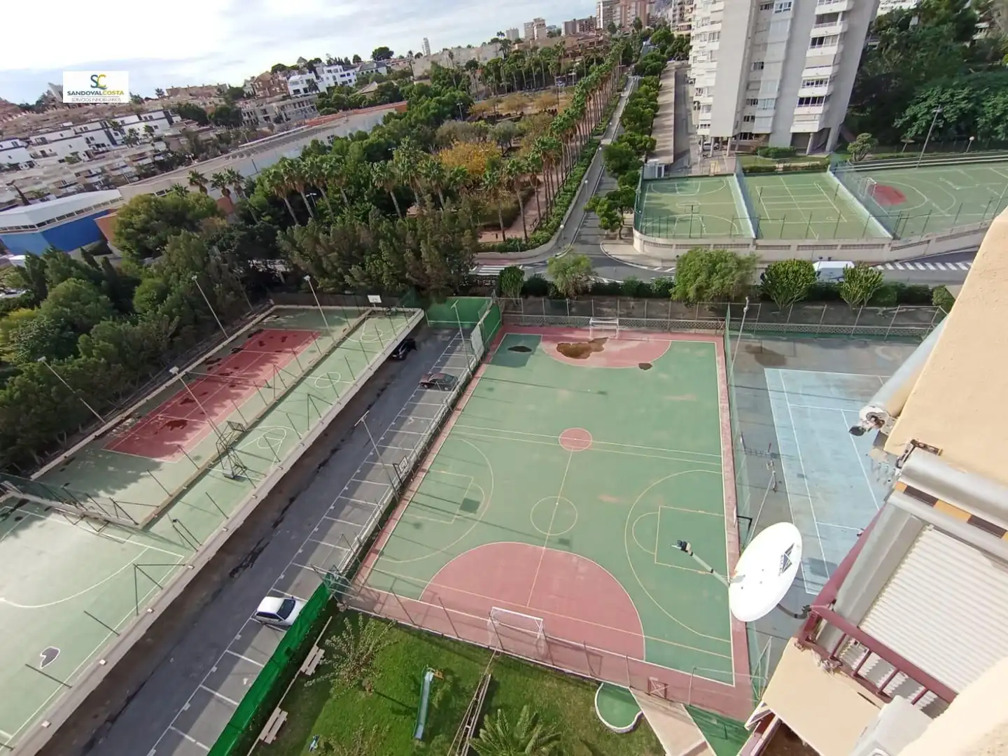 Parkplatz von Wohnung zum Verkauf in Alicante / Alacant mit Klimaanlage und Gemeinschaftspool