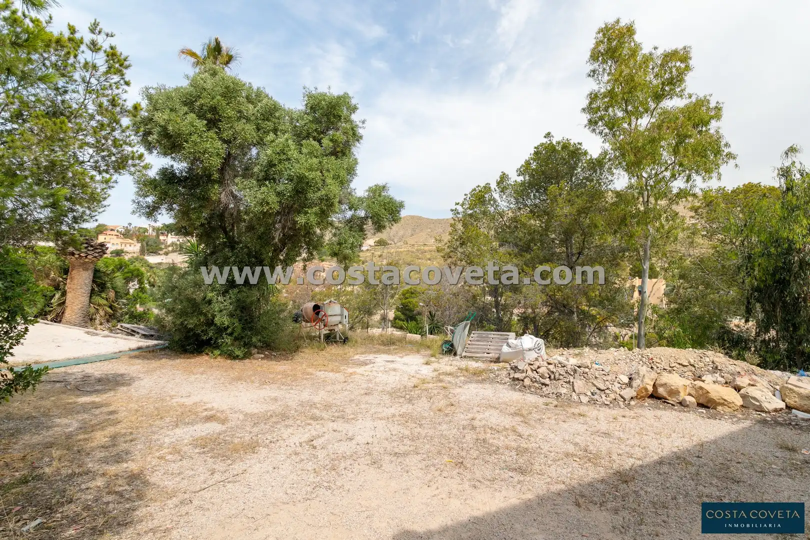 Haus oder Chalet zum Verkauf in El Campello mit Klimaanlage, Privatgarten und Terrasse
