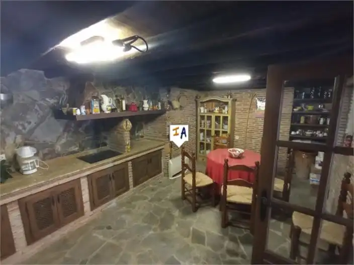 Casa adosada en venta en Parauta con Trastero y Internet
