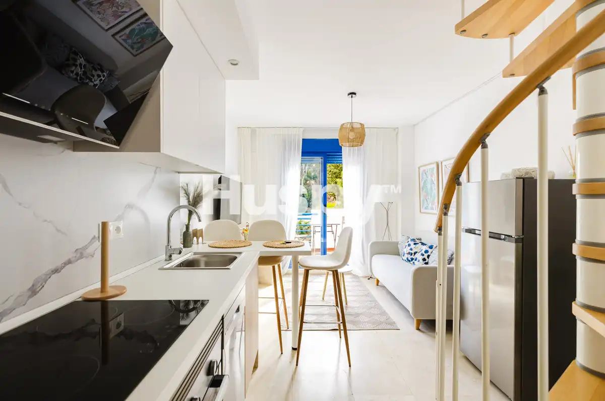 Flat with terrace for sale in Calle Salinas, imagen 12