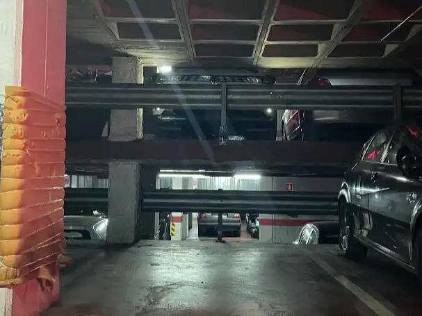 Aparcament de Garatge de lloguer en  Barcelona Capital amb Alarma