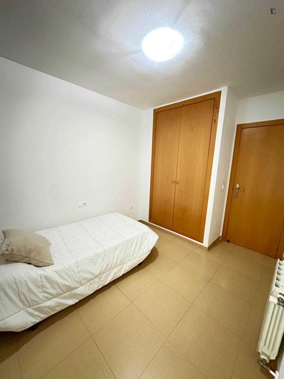 Apartment to share in El Pilar