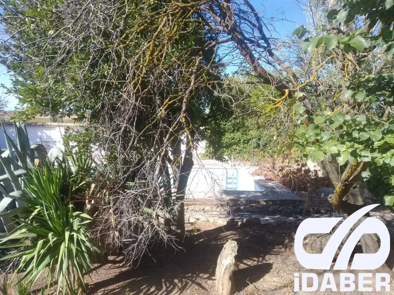Casa o chalet en venta en Los Hinojosos   con Calefacción, Jardín privado y Piscina