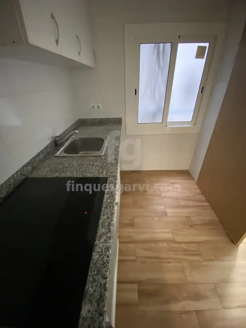 Cocina de Piso en venta en L'Hospitalet de Llobregat
