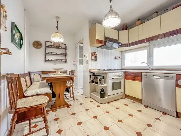 Kitchen of Flat for sale in Vigo   with Heating, Parquet flooring and Storage room