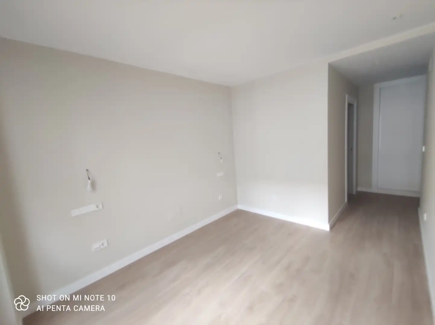 Habitación de Piso en venta en A Coruña Capital  con Calefacción, Parquet y Terraza