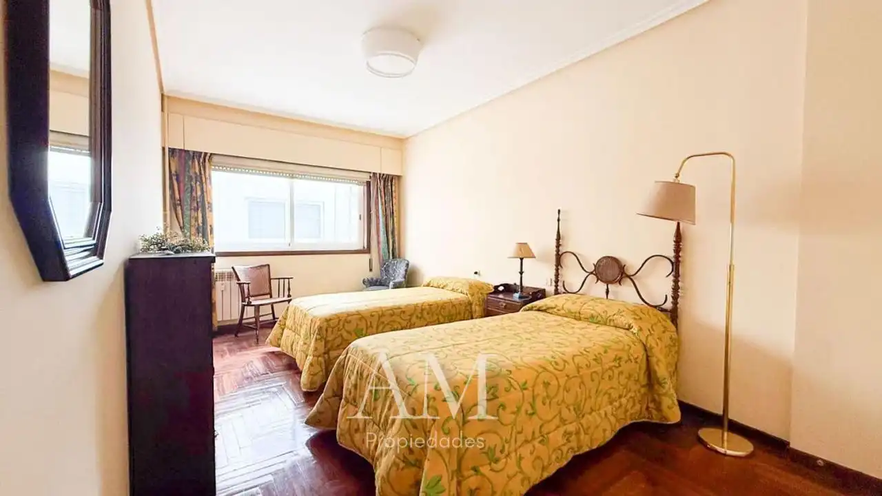 Bedroom of Flat for sale in Vigo   with Heating and Storage room