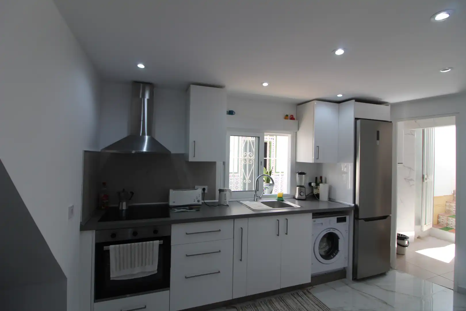 Kitchen of Houses for sale in Benalmádena  with Air Conditioner, Heating and Terrace