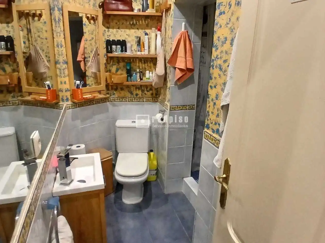 Bathroom of Flat for sale in Madrid  with Air Conditioner