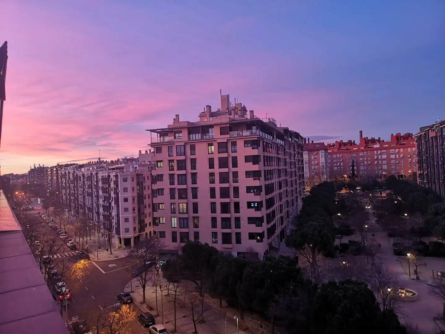 Vista exterior de Àtic en venda en Arganzuela