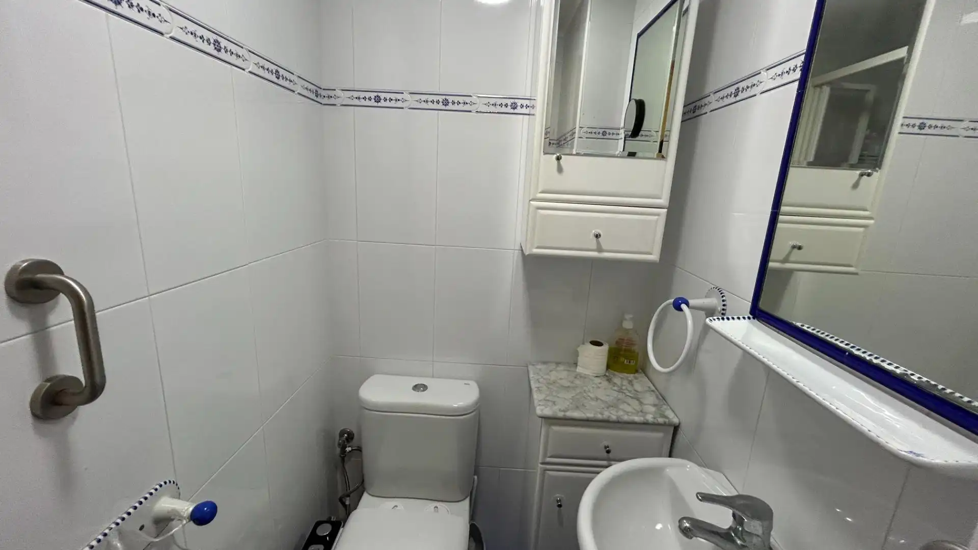 Baño de Apartamento en venta en Cullera con Terraza, Amueblado y Balcón