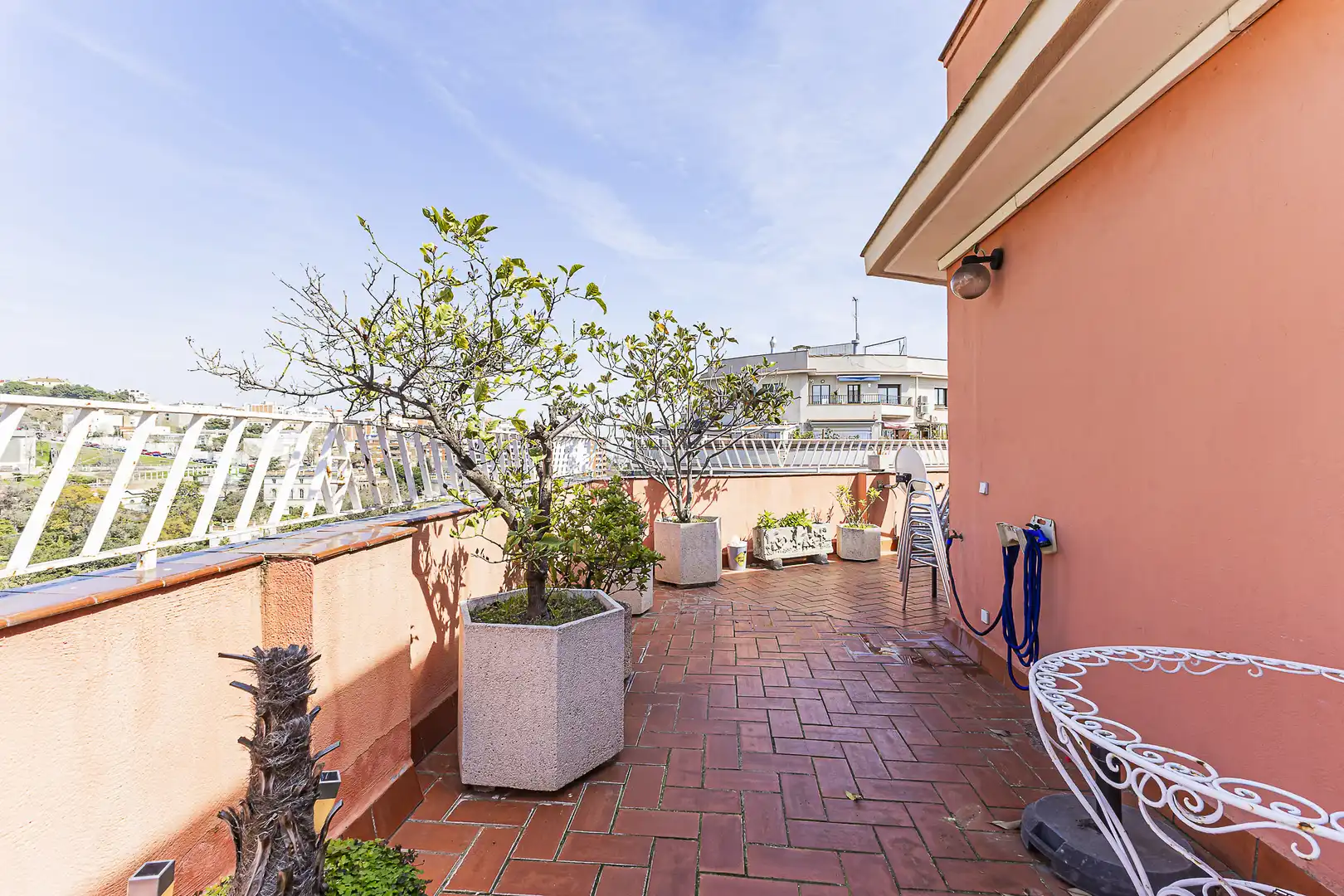 Terrasse von Dachboden zum Verkauf in Barcelona mit Klimaanlage, Heizung und Parkett
