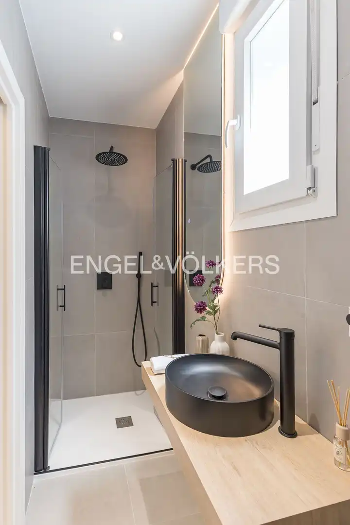 Baño de Piso en venta en Madrid con Aire acondicionado y Calefacción