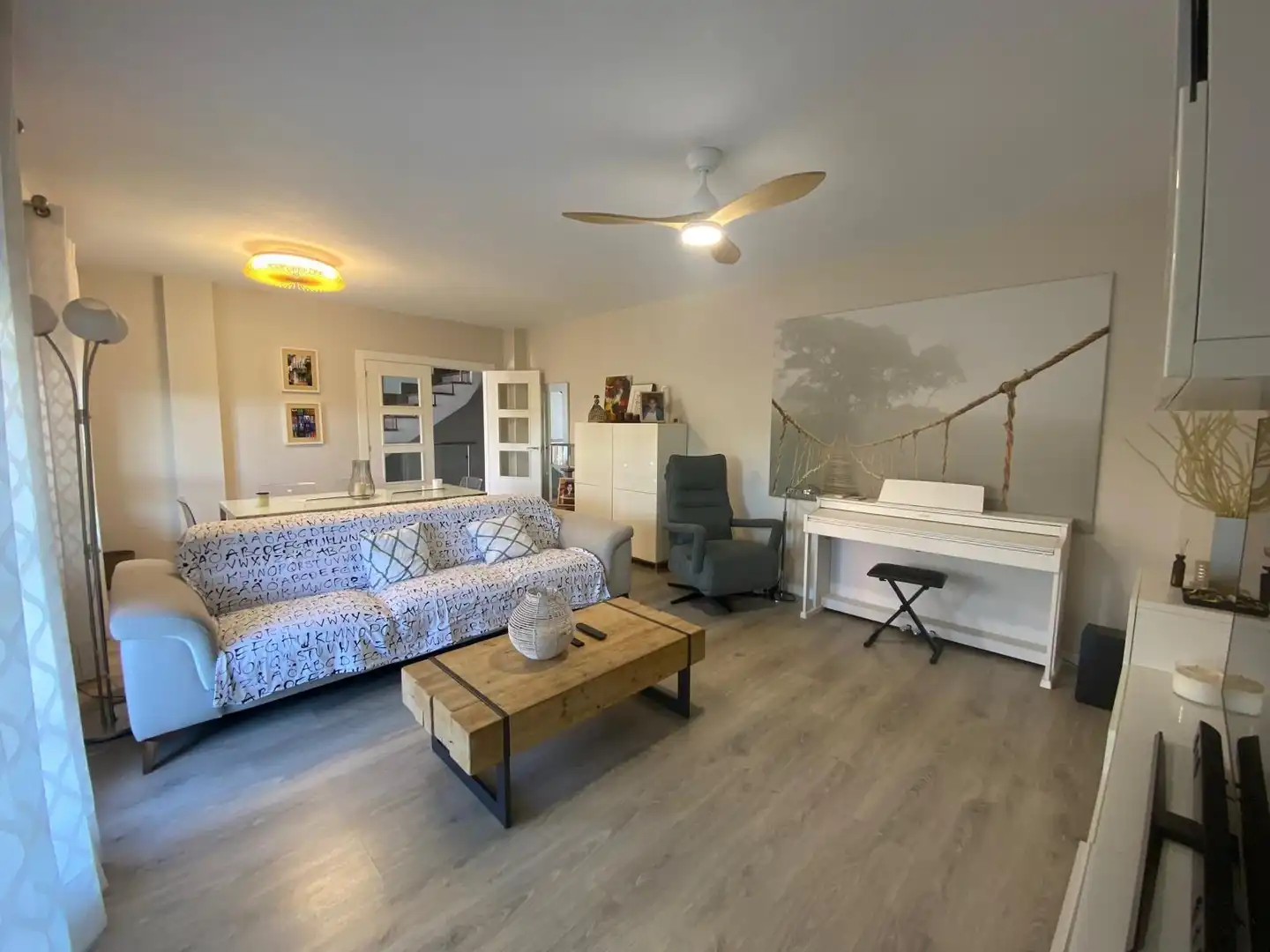 Sala de estar de Casa adosada en venta en Cartagena con Aire acondicionado, Jardín privado y Terraza