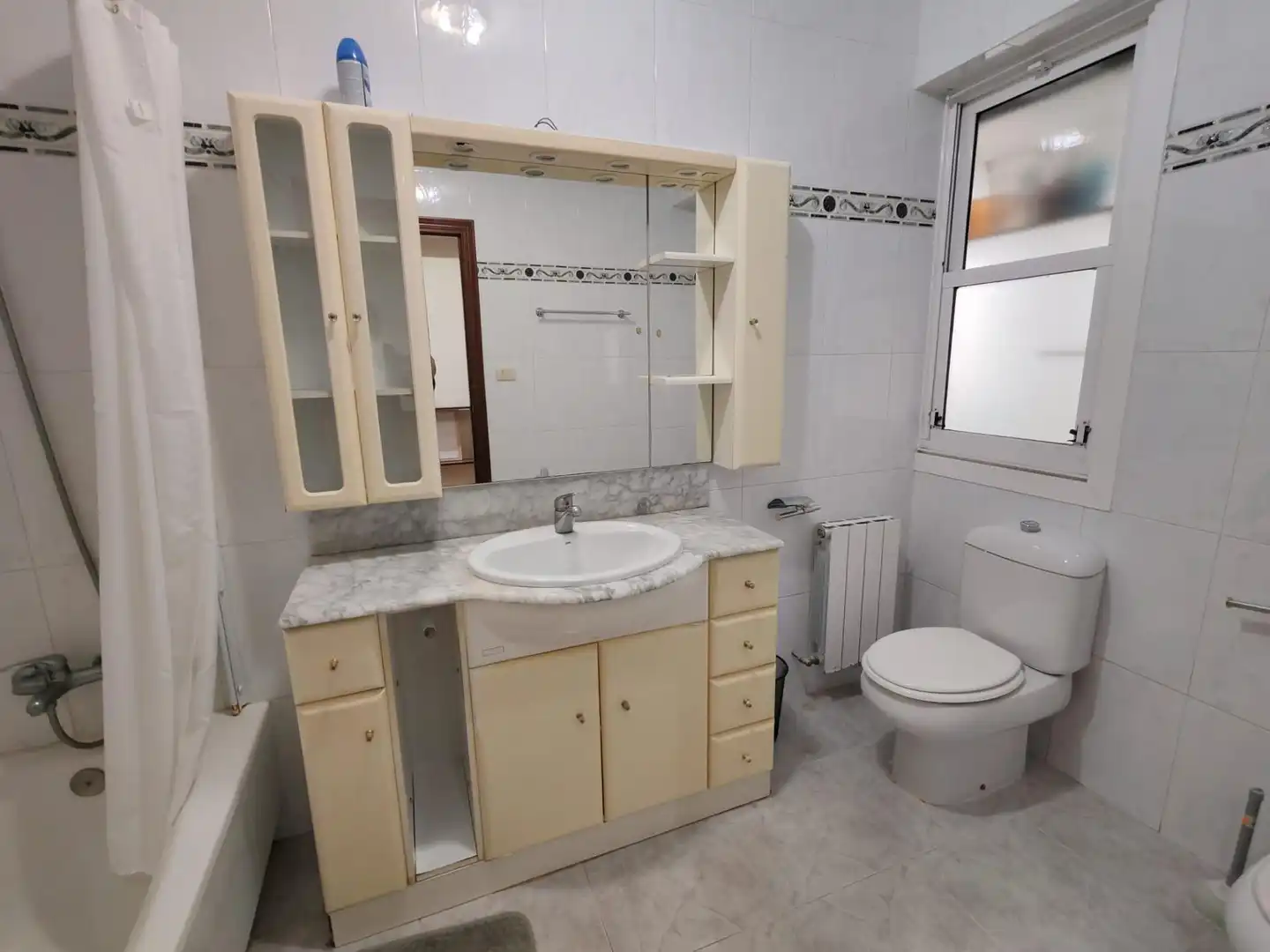 Piso de alquiler en O Castro