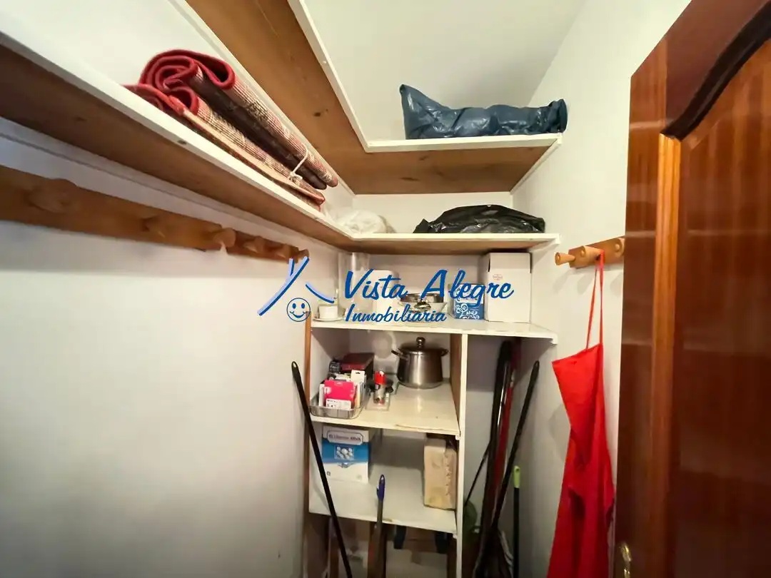 Piso en venta en Haro con Calefacción, Terraza y Amueblado