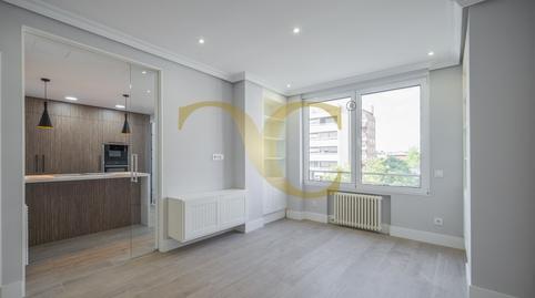 Photo 2 of Flat to rent in Avenida de Alberto de Alcocer, Hispanoamérica - Bernabéu, Madrid