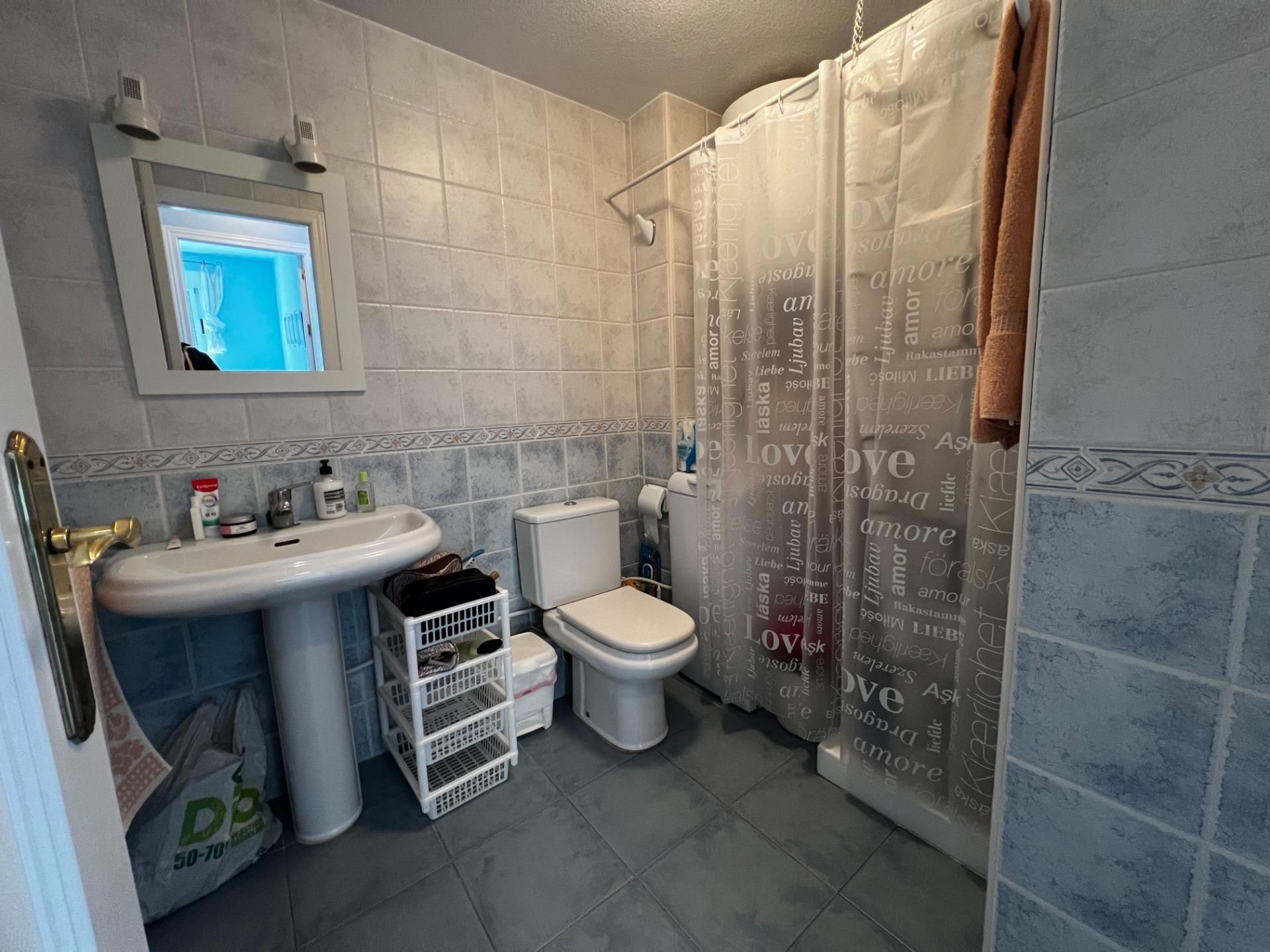 Bathroom of Flat for sale in Águilas  with Heating and Balcony